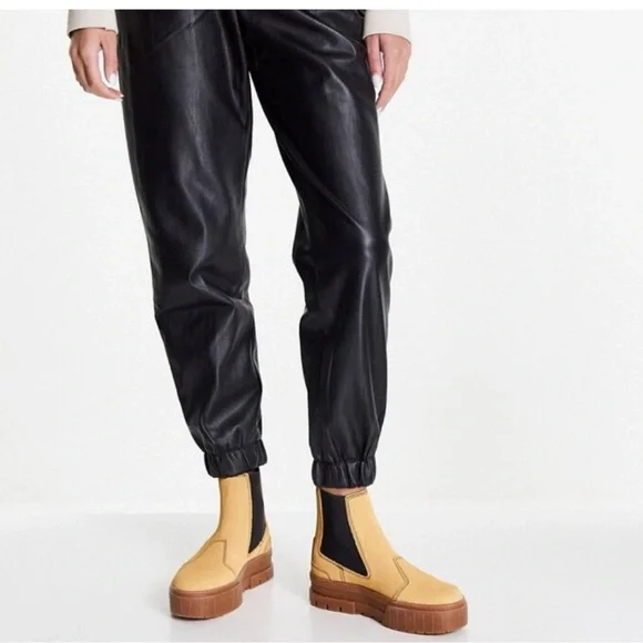 Puma Women’s Mayze Platform Chelsea Suede Tan Gum Sole Casual Boots Size 8.5 New - Picture 6 of 13